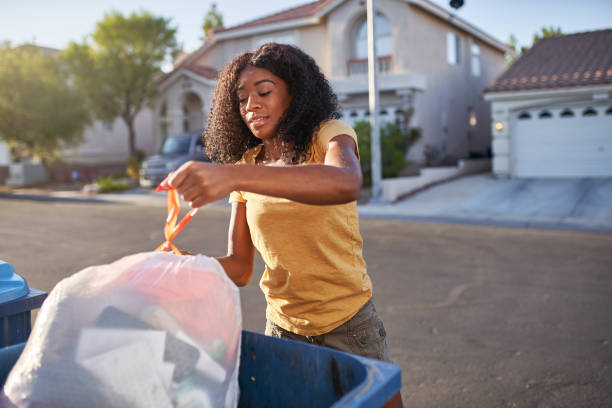 Best Commercial Cleanout Services  in Bellevue, IA